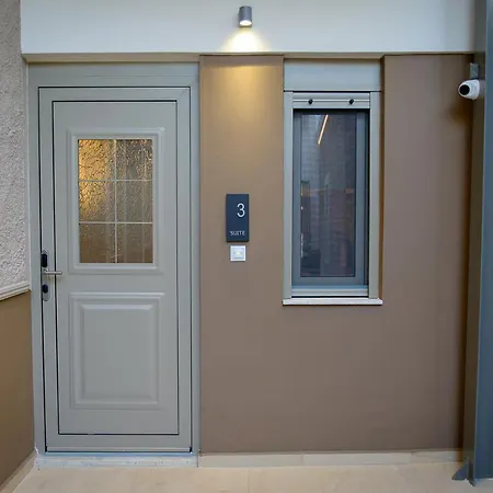 Uni Island - City Center Suites Heraklion  Exterior photo