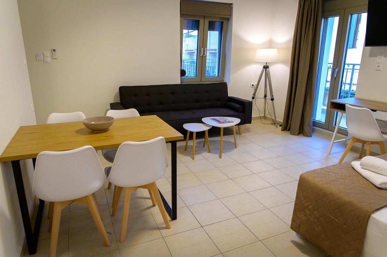 Uni Island - Center Apartment
