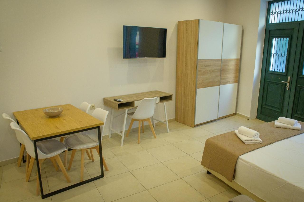 Uni Island - Center * Heraklion (Crete)